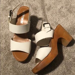 White Wedges